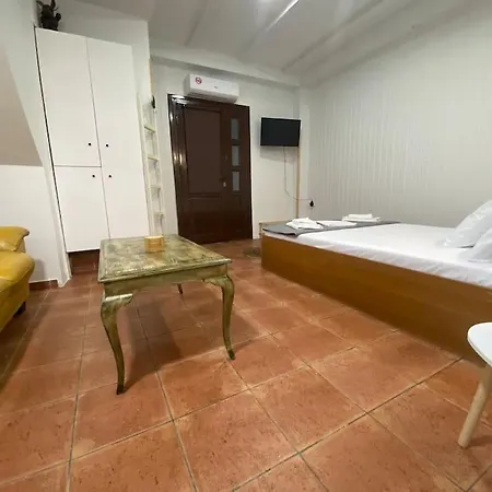 Spla , στην πόλη των χανίων *