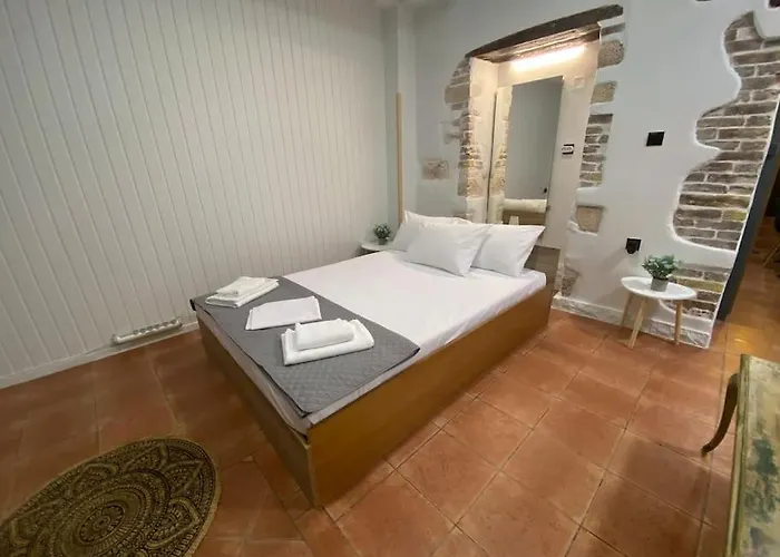 Spla , στην πόλη των χανίων